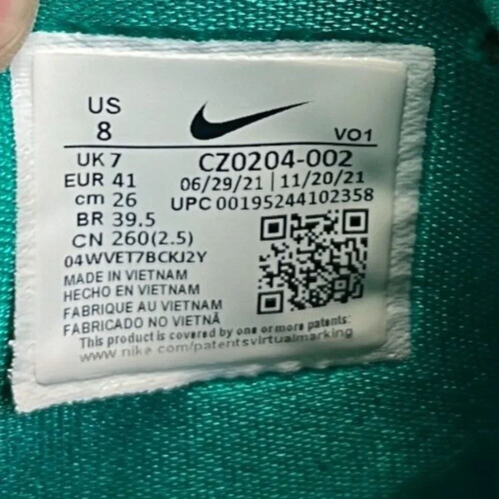 Nike Kyrie Infinity Mens Size 8‎ White Green Basketball Athletic Shoes Sneakers
